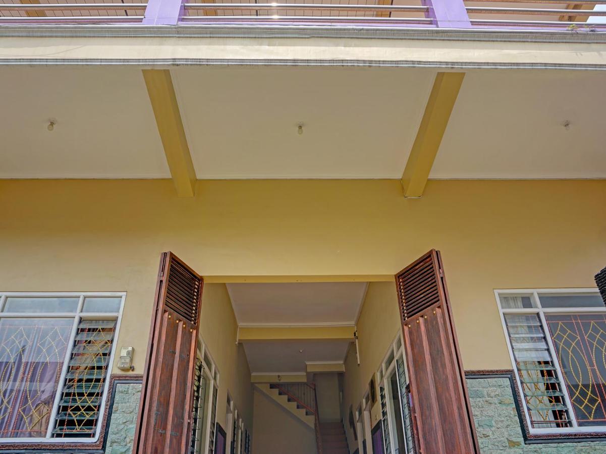 מלון Spot On 1870 Graha Batu Mulia מראה חיצוני תמונה